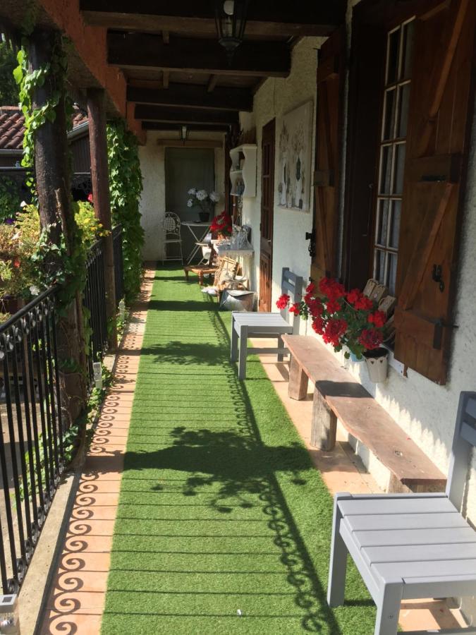Cudoille Bed and Breakfast Armous-et-Cau Εξωτερικό φωτογραφία